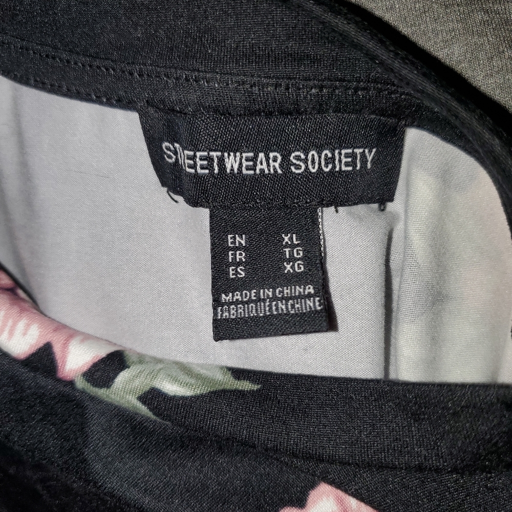 Shirt - Picture 2 of 2